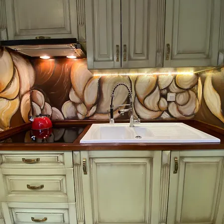 Dali Deluxe , Parking, Faktura Vat * Кошалин